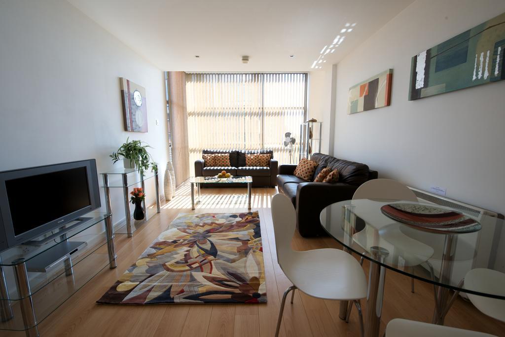 Stay Deansgate Apartments For 14 Nights Plus Манчестер Номер фото